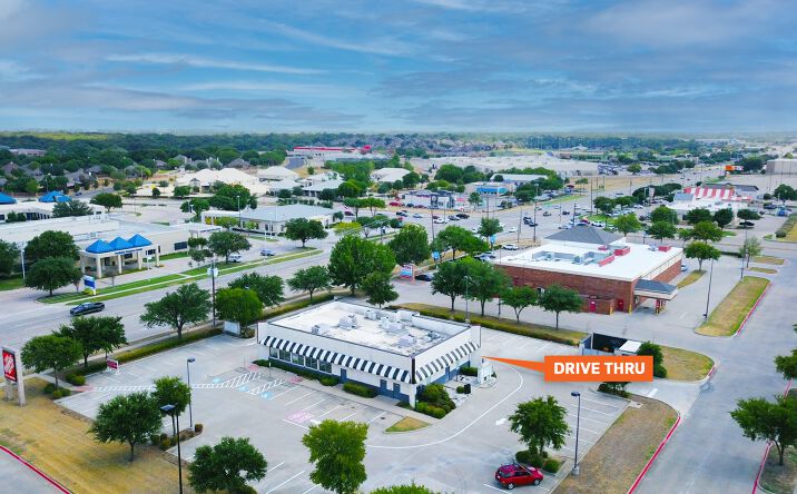 Pictures of Restaurant, Retail property located at 6413 Precinct Line Rd, North Richland Hills, TX 76182 for lease - image #1