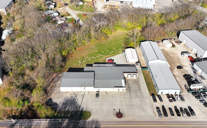 Pictures of Industrial property located at 200 Industry Dr, Carlisle, OH 45005 for lease - image #1