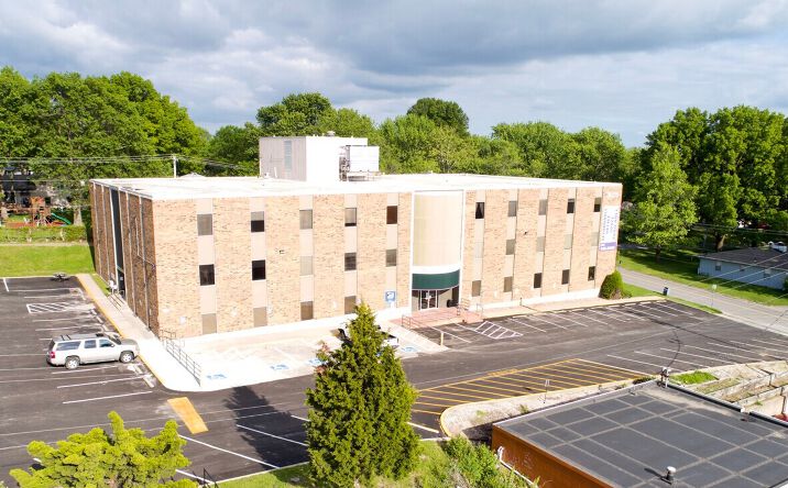 Pictures of Office property located at 3675 S Noland Rd, Independence, MO 64055 for lease - image #1