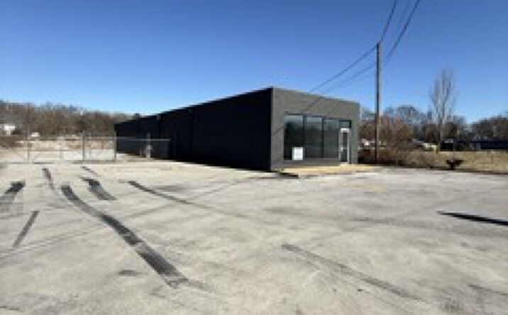 Pictures of Office, Industrial, Land property located at 5705 Ringgold Rd, Chattanooga, TN 37412 for lease - image #1