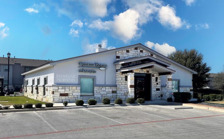 Pictures of Office property located at 2200 N A W Grimes Blvd, Round Rock, TX 78664 for lease - image #1