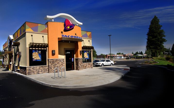 Pictures of Retail property located at 5755-5795 Commercial St, Salem, OR 97306 for lease - image #1