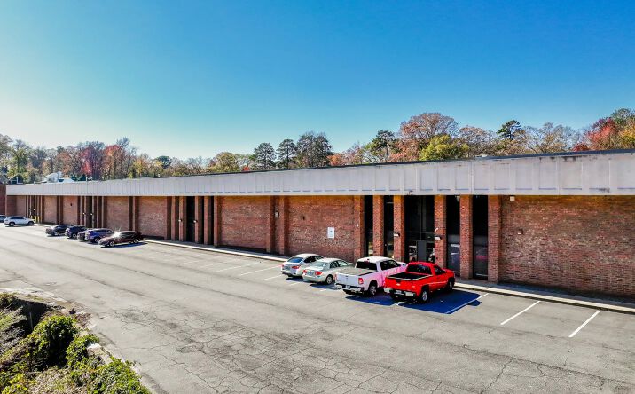 Pictures of Industrial property located at 3025 Commerce Way, Johns Creek, GA 30354 for lease - image #1