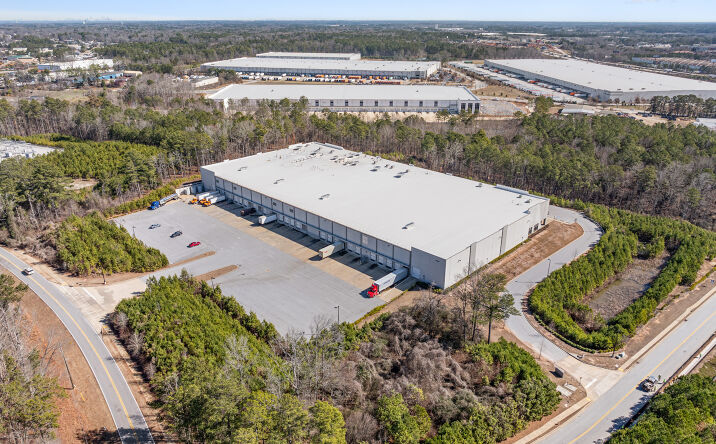 Pictures of Industrial property located at 3000 Logistics Center Dr, Fairburn, GA 30213 for lease - image #1