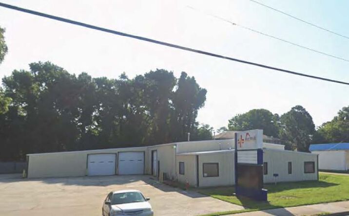 Pictures of Office, Industrial property located at 5948 Jefferson Ave, Newport News, VA 23605 for lease - image #1