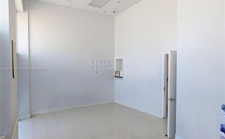 Pictures of Retail, Office property located at 1100 W Oakland Park Blvd # 3, Wilton Manors, FL 33311 for lease - image #1