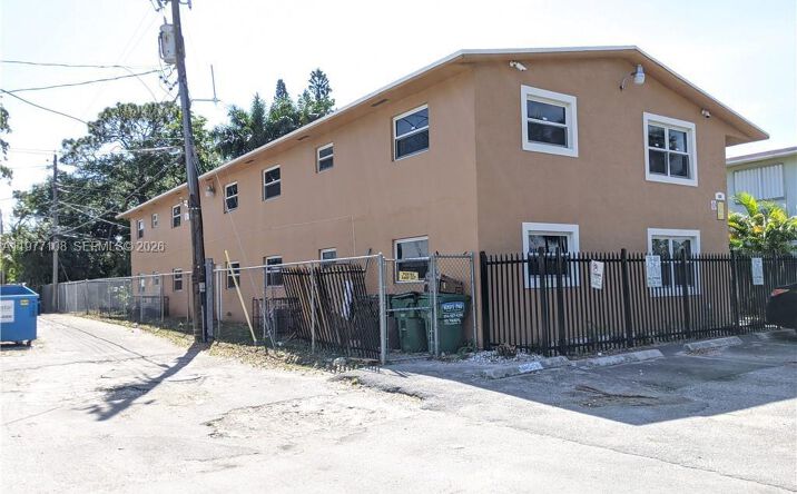 Pictures of Special Purpose property located at 608 SW 16th Ave # 4 #1-4, Fort Lauderdale, FL 33312 for lease - image #1