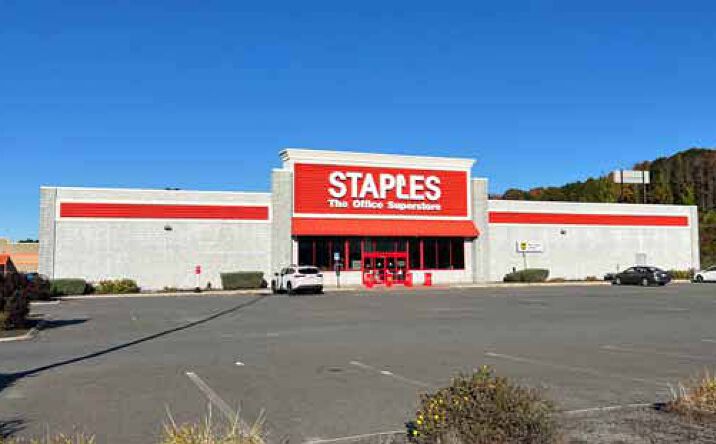 Pictures of Retail, Office property located at 40 Waterville Commons Drive, Waterville, ME 04901 for lease - image #1