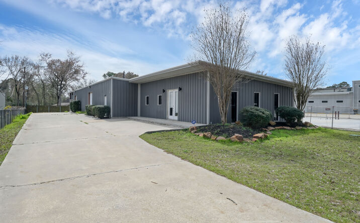 Pictures of Industrial, Special Purpose property located at 32219 Tamina Rd, Magnolia, TX 77354 for lease - image #1