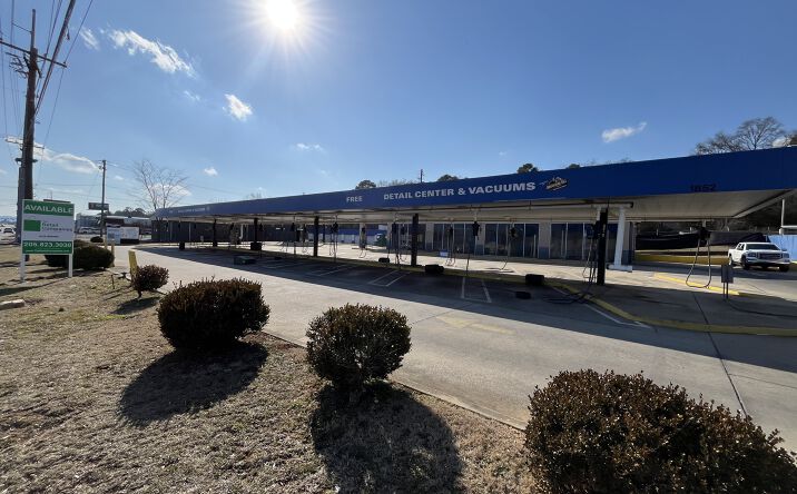 Pictures of Retail property located at 1852 Center Point Pkwy, Birmingham, AL 35215 for lease - image #1