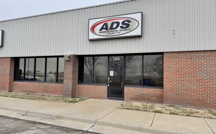 Pictures of Office, Industrial property located at 2333 S West St, Wichita, KS 67213 for lease - image #1
