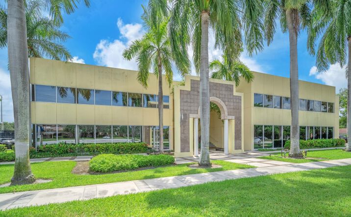 Pictures of Office property located at 399 NW 2nd Ave, Boca Raton, FL 33432 for lease - image #1