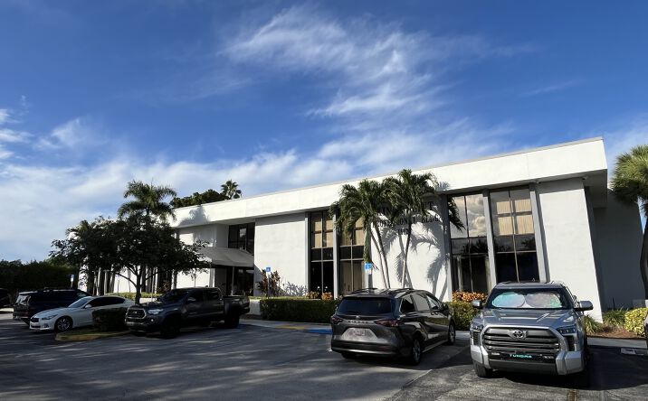 Pictures of Office property located at 15127 Jog Rd, Delray Beach, FL 33446 for lease - image #1