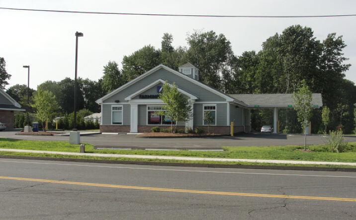 Pictures of Retail, Office, Restaurant property located at 125 New Britain Ave, Plainville, CT 06062 for lease - image #1