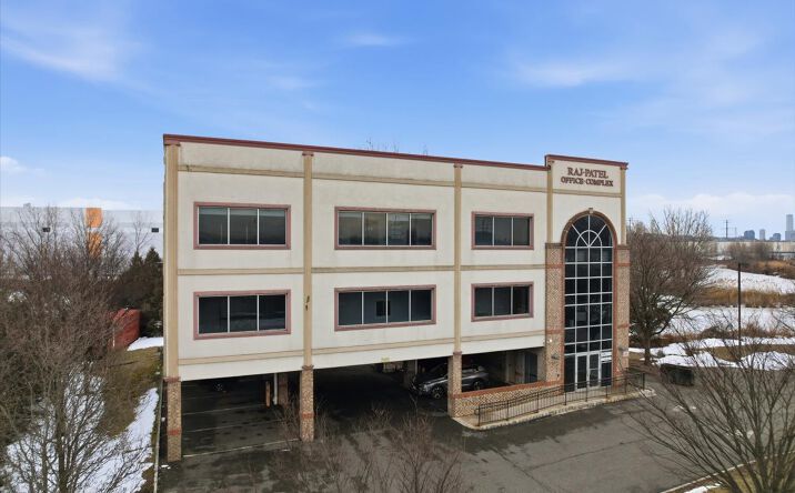 Pictures of Office property located at 300 Penhorn Ave, Secaucus, NJ 07094 for lease - image #1