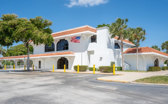 Pictures of Office, Retail property located at 1000 N Federal Hwy, Boca Raton, FL 33432 for lease - image #1