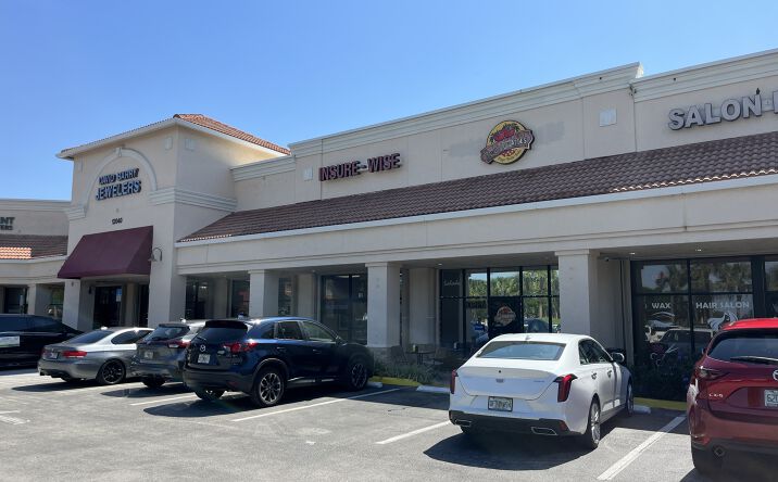 Pictures of Retail, Office property located at 12040 Jog Rd, Boynton Beach, FL 33437 for lease - image #1