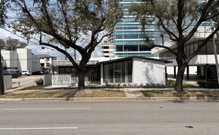Pictures of Retail, Office, Special Purpose property located at 2630 Richmond Ave., Houston, TX 77098 for lease - image #1