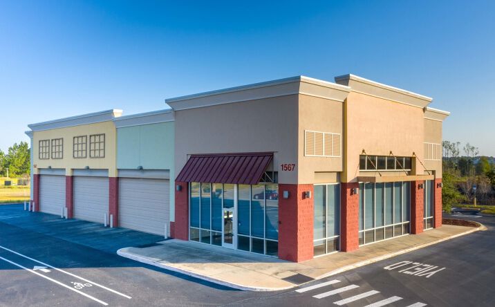 Pictures of Retail property located at 1567 Branan Field Rd, Middleburg, FL 32068 for lease - image #1