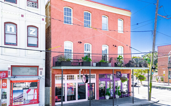 Pictures of Retail, Office property located at 2138 Magazine St, New Orleans, LA 70130 for lease - image #1