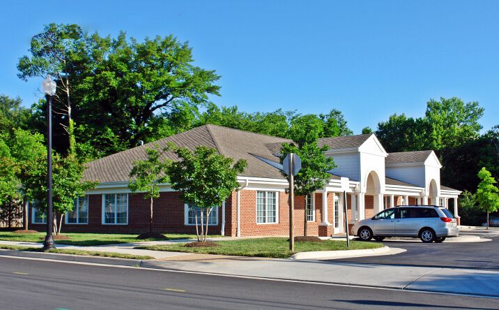 Pictures of Retail, Office property located at 10614 Warwick Ave, Fairfax, VA 22030 for lease - image #1