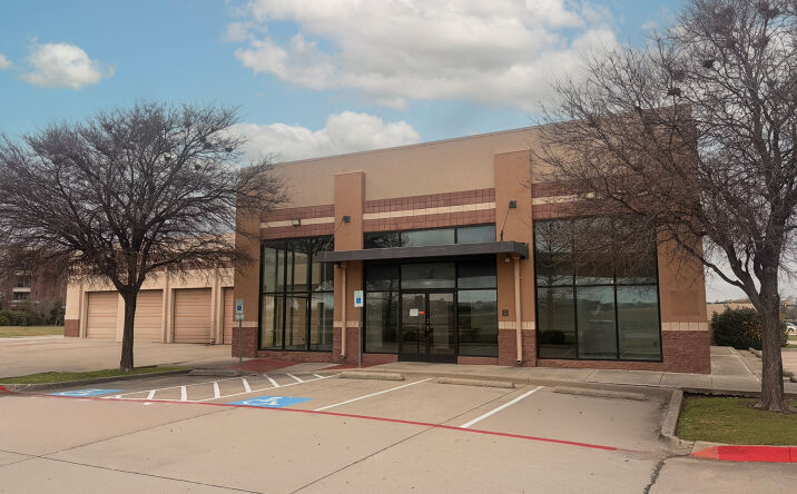 Pictures of Retail property located at 3590 Grapevine Mills Blvd N, Grapevine, TX 76051 for lease - image #1