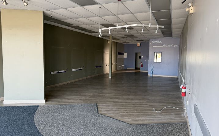 Pictures of Retail property located at 5765 OH-48, Maineville, OH 45039 for lease - image #1