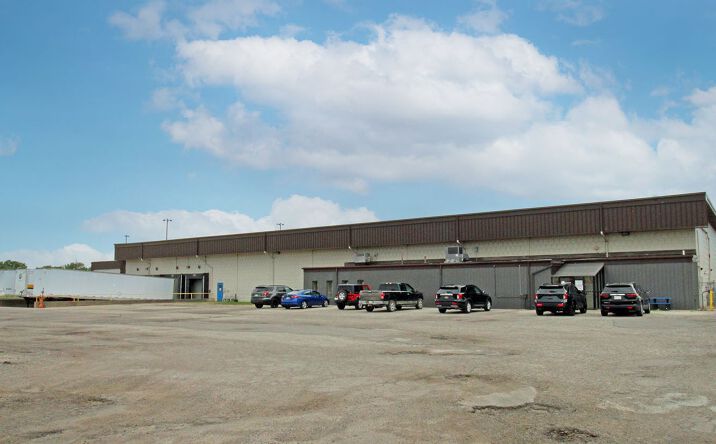 Pictures of Industrial property located at 33101 Harper Ave, St. Clair Shores, MI 48082 for lease - image #1