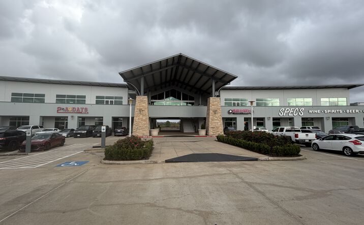 Pictures of Retail, Restaurant property located at 10555 Pearland Pkwy, Houston, TX 77089 for lease - image #1