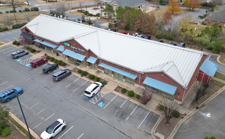Pictures of Retail, Office, Restaurant property located at 6015 Chenonceau Blvd, Little Rock, AR 72223 for lease - image #1