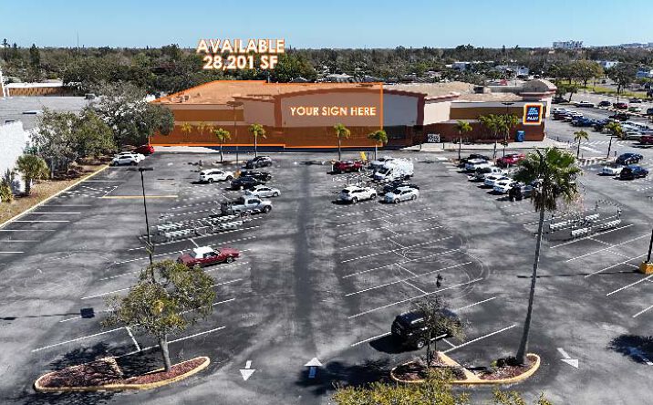 Pictures of Retail property located at 6851 Gulfport Blvd S, South Pasadena, FL 33707 for lease - image #1