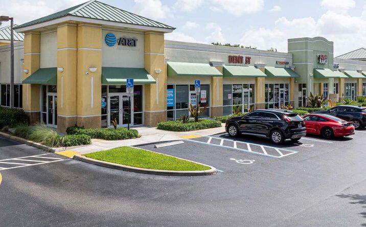 Pictures of Retail, Office property located at 10101-10251 W Commercial Boulevard, Tamarac, FL 33351 for lease - image #1