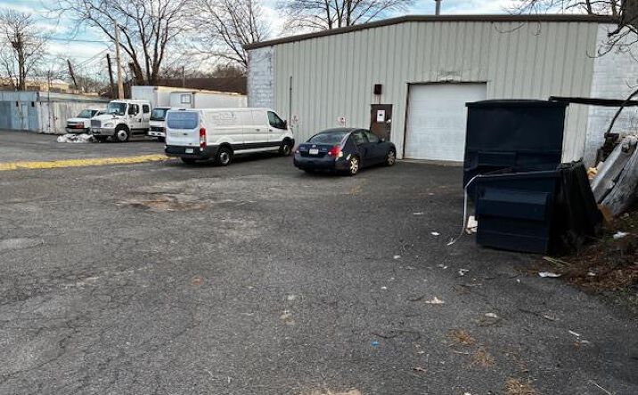 Pictures of Retail property located at 464 E Main Street, Brookhaven, NY 11772 for lease - image #1