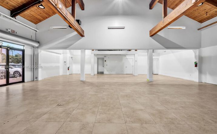 Pictures of Retail, Office property located at 10471 SW 88th St, Miami, FL 33176 for lease - image #1