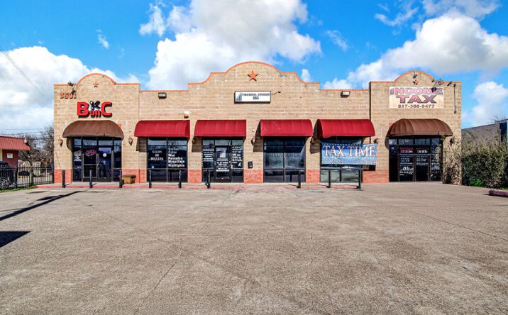 Pictures of Retail, Office property located at 3501 E Berry St, Fort Worth, TX 76105 for lease - image #1