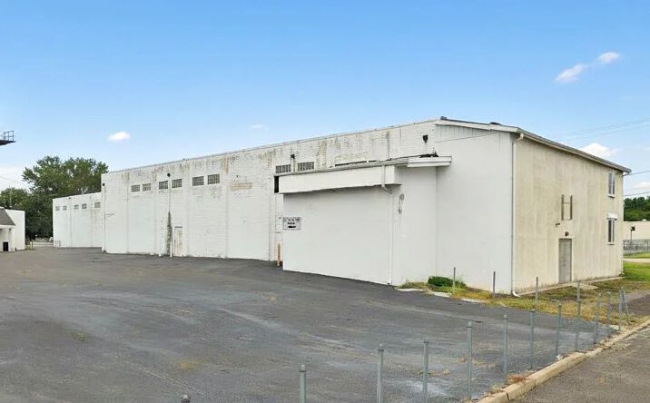 Pictures of Industrial property located at 619 Madison St, Palmyra, NJ 08065 for lease - image #1