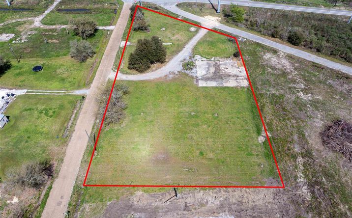 Pictures of Special Purpose property located at 111 Susan Street, Cameron, LA 70631 for lease - image #1