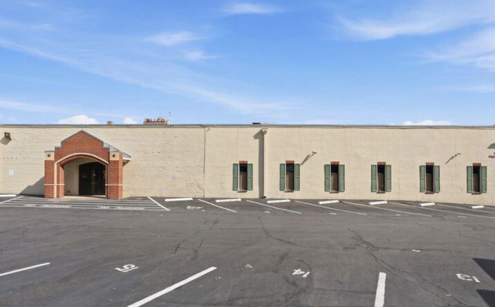Pictures of Office property located at 717 Franklin Ave, Waco, TX 76701 for lease - image #1