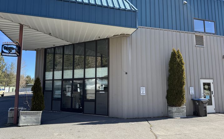 Pictures of Office property located at 10960 W River St, Truckee, CA 96161 for lease - image #1