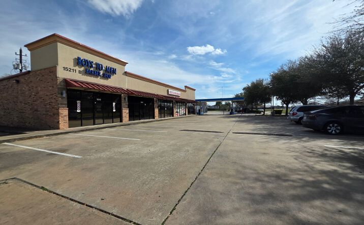 Pictures of Retail property located at 15211 Fondren Rd, Missouri City, TX 77489 for lease - image #1