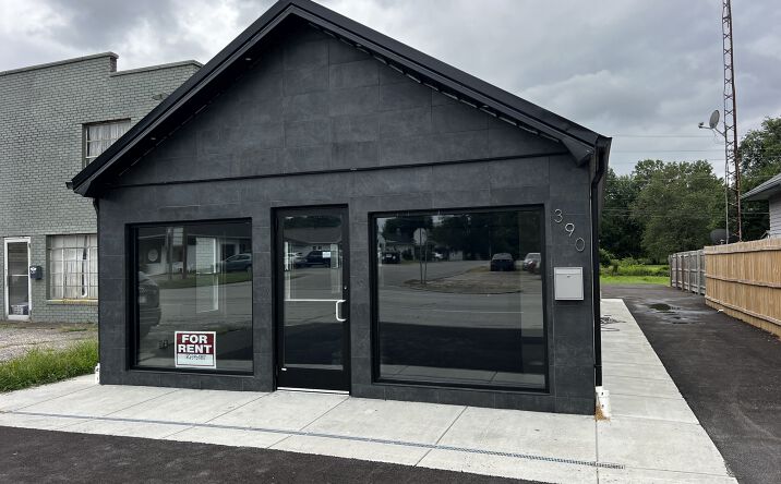 Pictures of Retail, Office, Special Purpose property located at 390 S Gardner St, Scottsburg, IN 47170 for lease - image #1