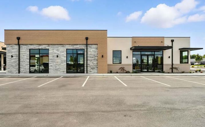 Pictures of Retail property located at 6018 Clearwater, Kennewick, WA 99336 for lease - image #1