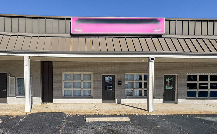 Pictures of Retail, Office property located at 3316 Ashley Phosphate Road, North Charleston, SC 29418 for lease - image #1