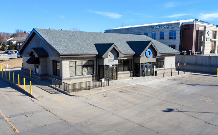 Pictures of Retail property located at 4808 S Western Ave, Sioux Falls, SD 57108 for lease - image #1