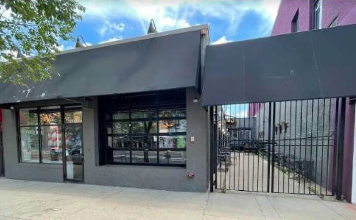Pictures of Retail property located at 2933 Lyndale Ave S, Minneapolis, MN 55408 for lease - image #1
