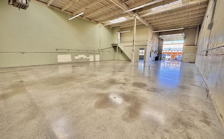 Pictures of Industrial, Office, Retail property located at 2570 Leghorn St, Mountain View, CA 94043 for lease - image #1