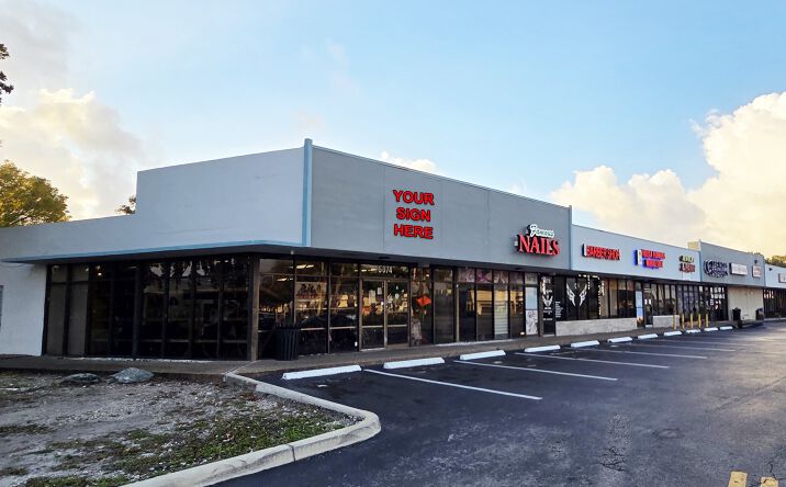 Pictures of Retail property located at 5074 N Dixie Hwy, Oakland Park, FL 33334 for lease - image #1