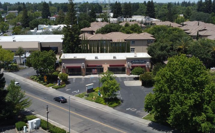 Pictures of Retail, Office property located at 535 Fulton Ave, Sacramento, CA 95825 for lease - image #1
