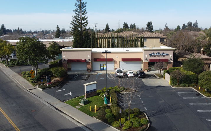 Pictures of Retail, Office property located at 535 Fulton Ave, Sacramento, CA 95825 for lease - image #1