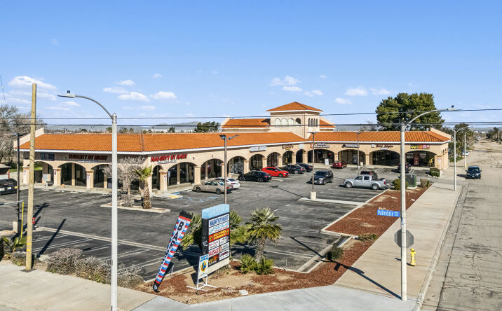 Pictures of Retail property located at 2553 E Palmdale Blvd, Palmdale, CA 93550 for lease - image #1